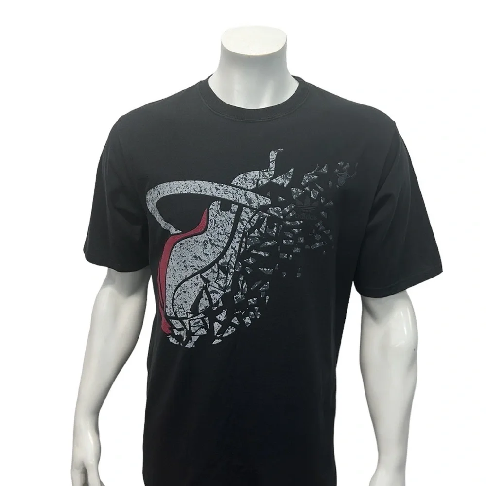 Adidas Miami Heat Basketball NBA Slam Dunk Graphic T-Shirt Size XL